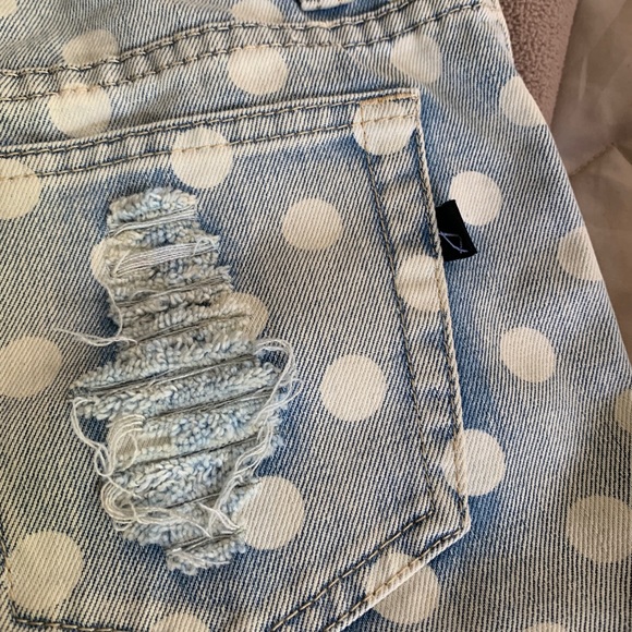 Mink pink shorts with distressing and polka dots - Picture 5 of 6